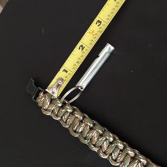 Survival Bracelet and Whistle (NEW) - Picture 4 of 7
